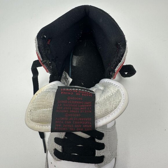 Nike Air Jordan 1 Retro 1 High OG Light Smoke Grey Youth Size 7Y - Picture 16 of 16